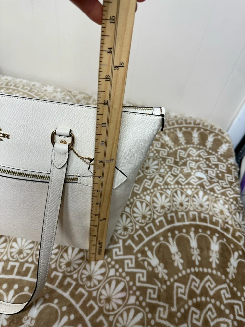 Coach Gallery  Cream Leather Tote with Front Zip and Gold Hardware with Dustbag